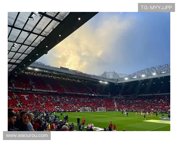 足球迷必备的英超手机版下载，让你随时随地支持球队